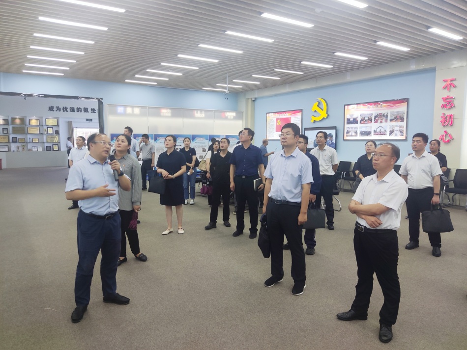 2024年7月17日，市國資委系統(tǒng)在公司開展“三組聯(lián)建”現(xiàn)場觀摩1（公司展廳）_副本
